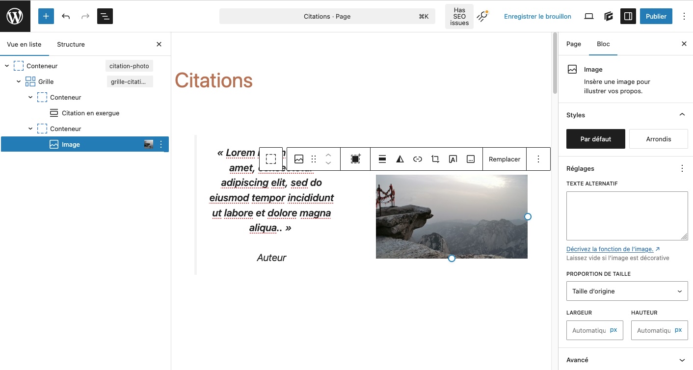Interface de l'éditeur Gutenberg avec ses 3 colonnes : panneau gauche, zone de contenu centrale et panneau de réglages à droite